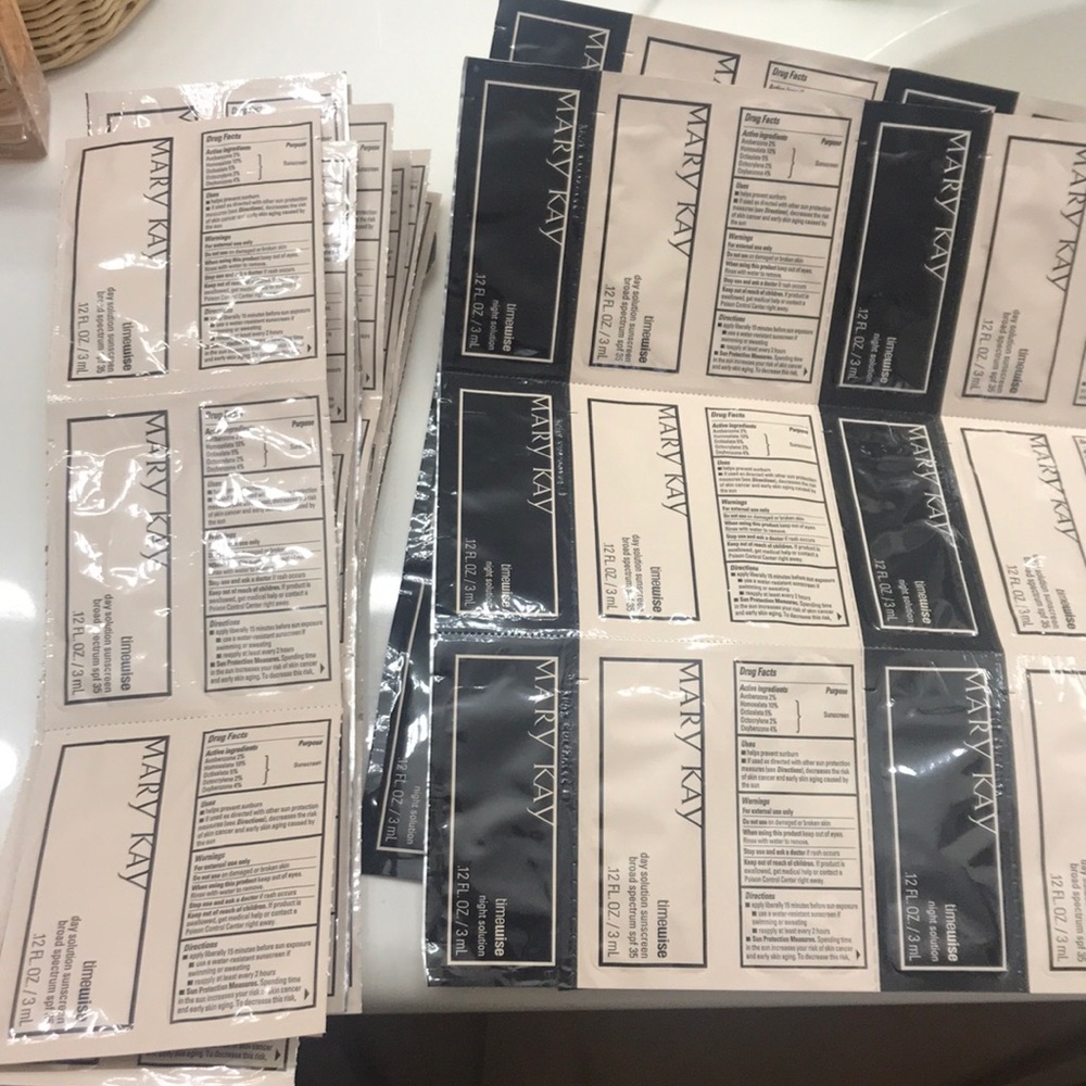 Mary Kay numerous day and night solution samples